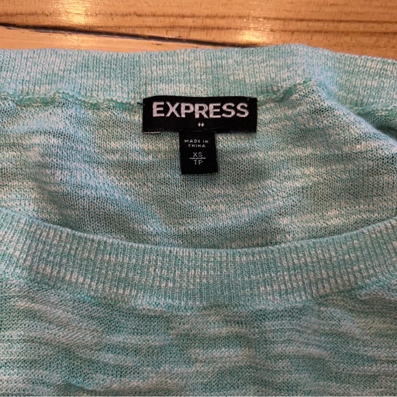 Lightweight Color block Express Knit Top - Picture 2 of 5